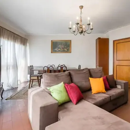Apartment Classic Charm Of An Old Porto Free Parking Vila Nova de Gaia