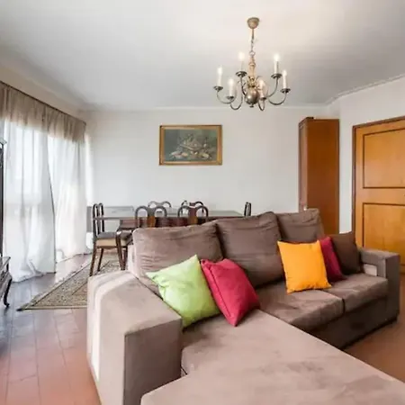 Apartment Classic Charm Of An Old Porto Free Parking Vila Nova de Gaia