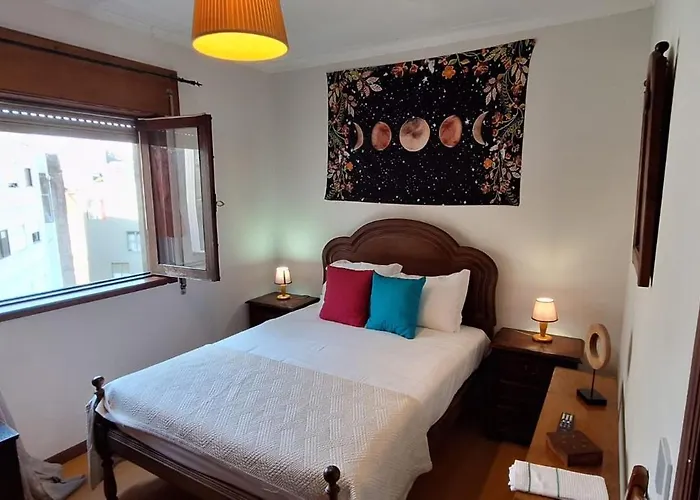 Classic Charm Of An Old Porto Free Parking *