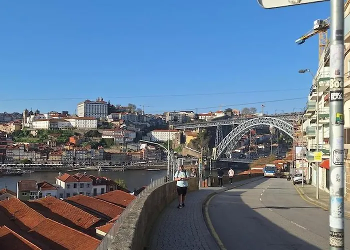 Classic Charm Of An Old Porto Free Parking *