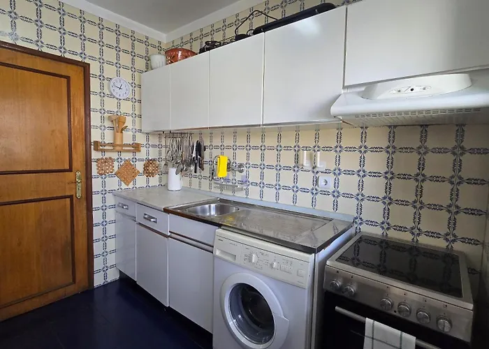 Classic Charm Of An Old Porto Free Parking