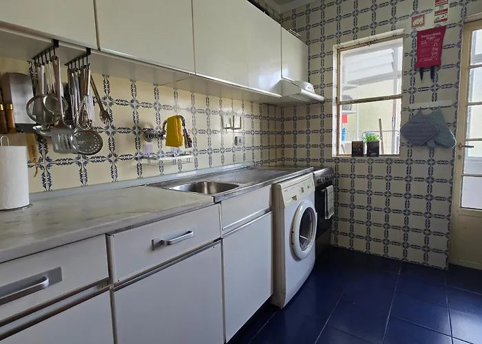 Classic Charm Of An Old Porto Free Parking Appartement